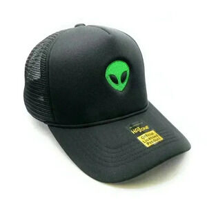 Green Alien Mesh Trucker Snapback (Black)